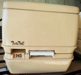 WC kemični za čoln ali prikolico, znamke Porta Potti, nov, nerabljen