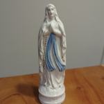Kip Marije , porcelanasta figura 16,5 cm
