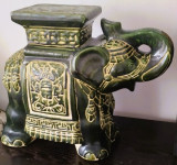 skulptura velikega slona v keramiki - majolika