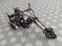 UMETNIŠKI KIP IZ KOVINE,MOTORIST NA HARLEY DAVIDSON,MOTOR CHOPPER