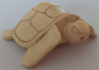 Zbirateljska figurica želve - miniatura v slonovini