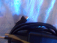 Polnilec za GSM. Acer Taurus