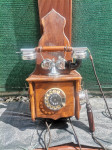 Prodam delujoč stenski telefon