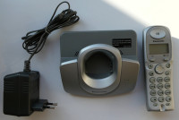 Prodam stacionarni telefon v okvari Panasonic KX-TG1100FX.