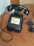 Prvi Iskrin induktorski namizni telefon ITV11