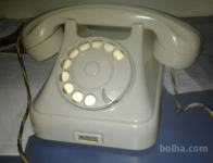Telefon starinski bakelit- bež, delujoč analogni