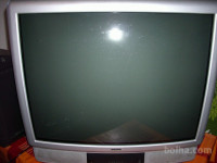 BARVNI TV 82 cm MENJAM