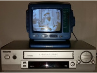 Prenosna ČB TV z radiem Majestic TV2001, CRT 5 col (12.7cm), 04/2004