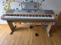 Yamaha Clavinova DGX-620