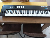 Prodam Alesis midi controller 61