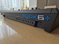 Yamaha MODX 6+