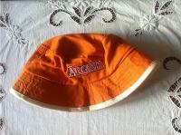 Poletni oranžni klobuček Argeta ugodno naprodaj