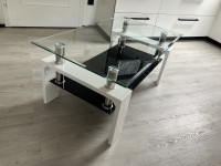 Klubska mizica 100x60 cm  steklena