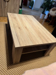 Klubska mizica iz lesa, naravna barva, masivni les