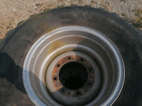 Felge z gumami