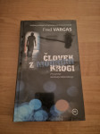 Človek z modrimi krogi - Vargas