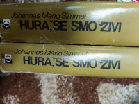 JOHANNES MARIO SIMMEL HURA, ŠE SMO ŽIVI