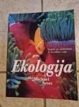 Knjiga Ekologija, vodnik po rastlinskem in živalskem svetu