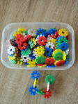 KREATIVNE KOCKE ZA SESTAVLJANJE