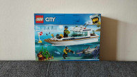 Lego 60221 City Diving Yacht