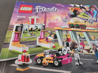 LEGO Friends 41349 Drifting Diner