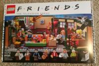 Lego Friends Central Perk set 21319