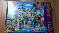 Paket LEGO Friends - Letovišče Heartlake city (šifra 41347)