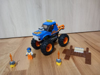 Prodam lego jeep 60180