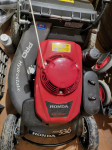 PROFESIONALNA KOSILNICA HONDA HRH 536