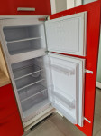 vgradni hladilnik z zamrzovalnikom