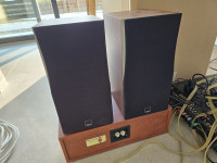 DALI CONCEPT Cherry komplet 6 zvočnikov z MARANZ receiverjem KOT NOVO!