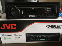 Avtoradio JVC, Ojačevalec, Zvočniki, Kabli