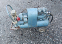 Kompresor za zrak dvobatni