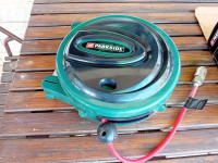 Navijalni boben s cevjo za stisnjen zrak