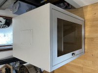 Prodam komunikacijsko omaro