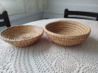 Pehar iz naravnega mat., premer 23 cm in 26 cm, brezhibna