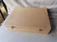 ŠKATLA LES 37,5 x 27,5 x 10 cm