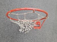 Košarkarski obroč z mrežo