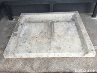 Betonski podstavek za zabojnik