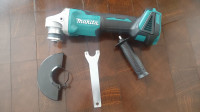 Kotni Brusilnik Fleks Makita