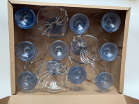 22 rabljenih steklenih kozarcev za sladoled ali sadne sladice