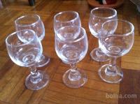 Stekleni kozarci ugodno naprodaj