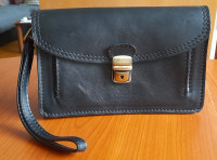 Moska usnjena torbica