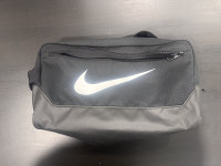 Toaletna torbica Nike