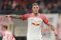 RB LEIPZIG nogometni dres (originalen s podpisom)