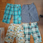 158 oblačila za fanta, kratke hlače in kopalke. Maribor