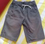 Fantovske kratke hlače vel. 140 (9-10 let)