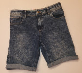 Kratke jeans hlače 146