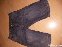 Kratke jeans hlace za fanta velikost 5/6 let