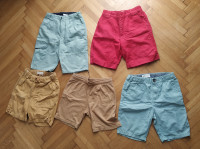 Lepo ohranjene kratke hlače št.122